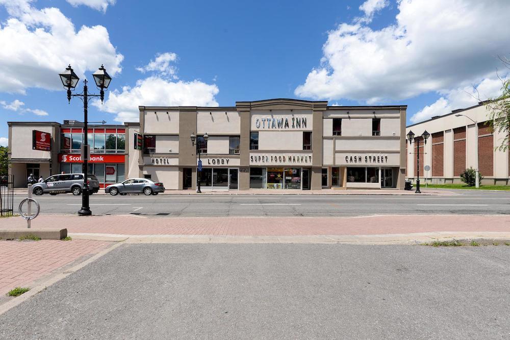 Ottawa Inn Hotel Luaran gambar