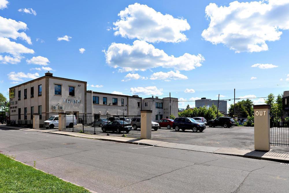 Ottawa Inn Hotel Luaran gambar